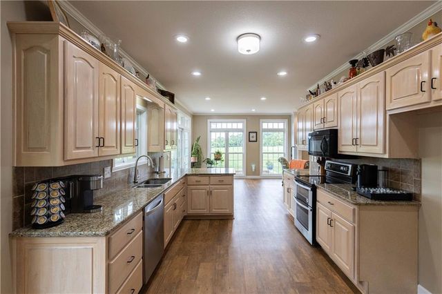 1032 Trevino Drive, Clinton, MO 64735
