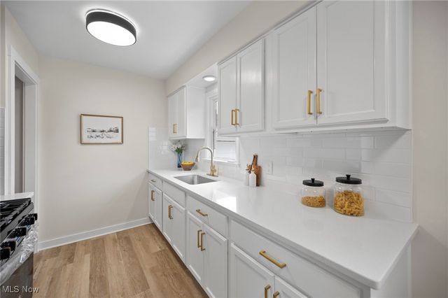 2137 Silverdale, Cleveland, OH 44109