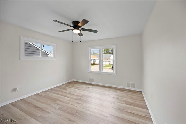 2137 Silverdale, Cleveland, OH 44109