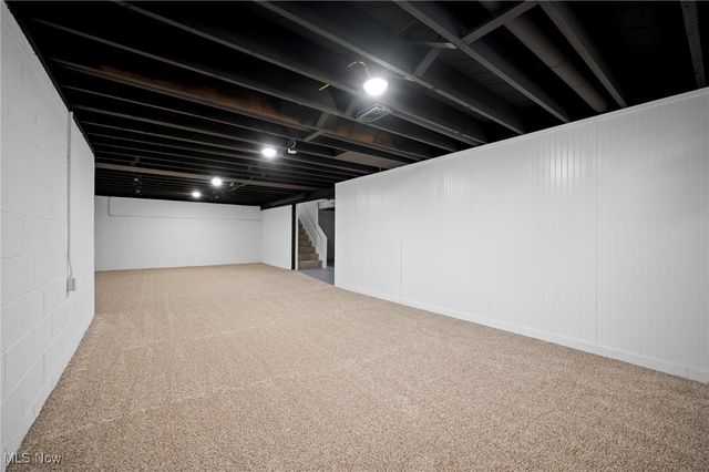 2137 Silverdale, Cleveland, OH 44109