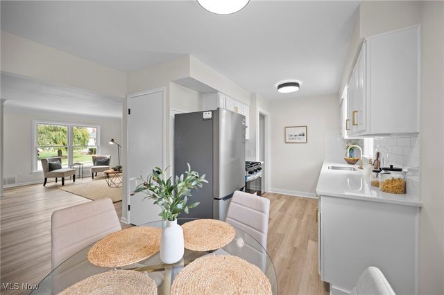 2137 Silverdale, Cleveland, OH 44109