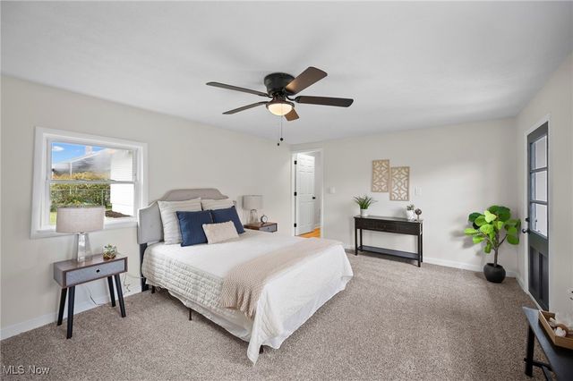 2137 Silverdale, Cleveland, OH 44109