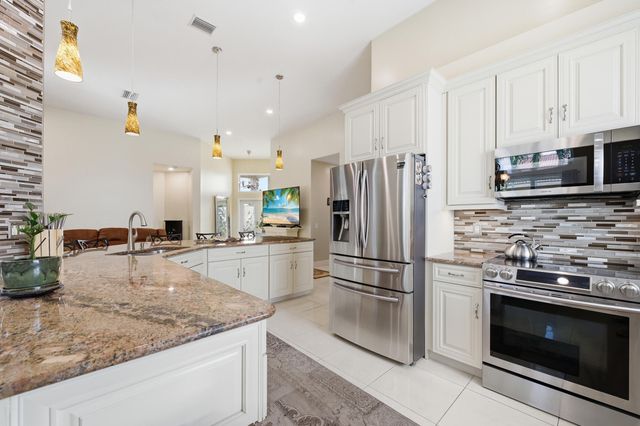 1294 Camellia Circle, Weston, FL 33326