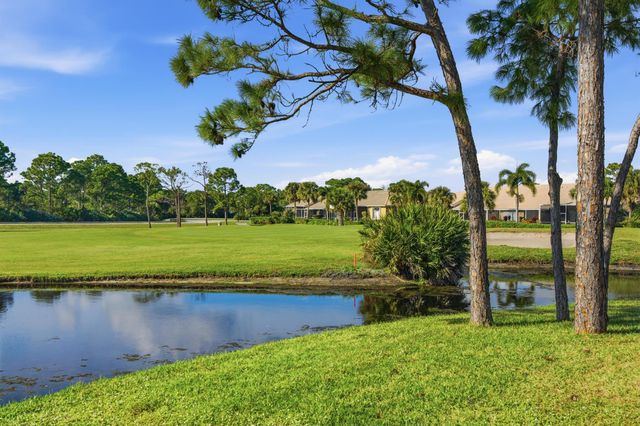 531 NW Broken Oak Trail, Jensen Beach, FL 34957