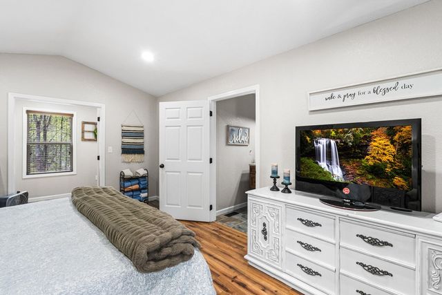 122 Penland Indian Trail, Hayesville, NC 28904