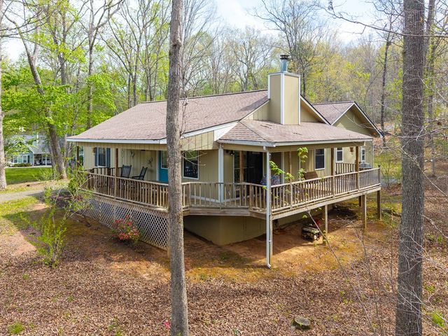 122 Penland Indian Trail, Hayesville, NC 28904