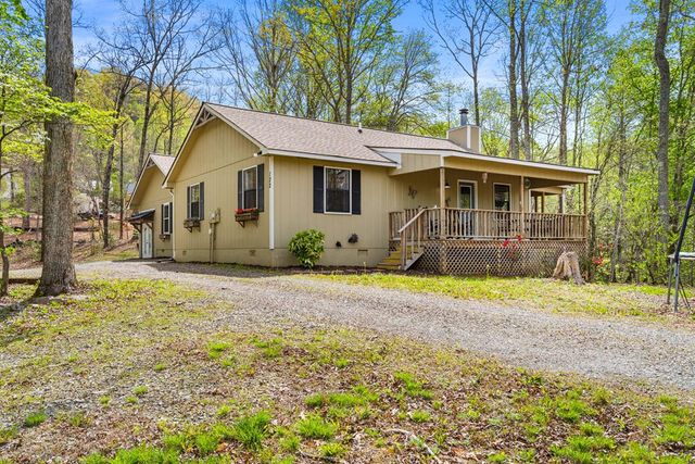 122 Penland Indian Trail, Hayesville, NC 28904