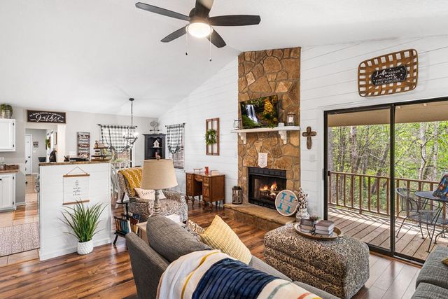 122 Penland Indian Trail, Hayesville, NC 28904