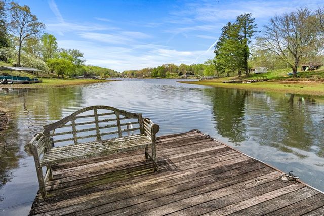 122 Penland Indian Trail, Hayesville, NC 28904