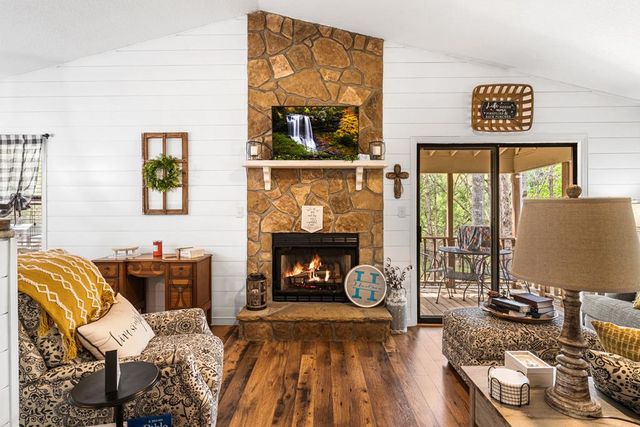 122 Penland Indian Trail, Hayesville, NC 28904