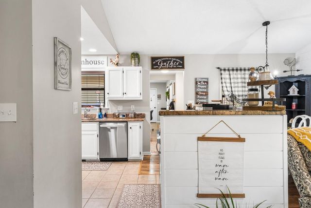 122 Penland Indian Trail, Hayesville, NC 28904