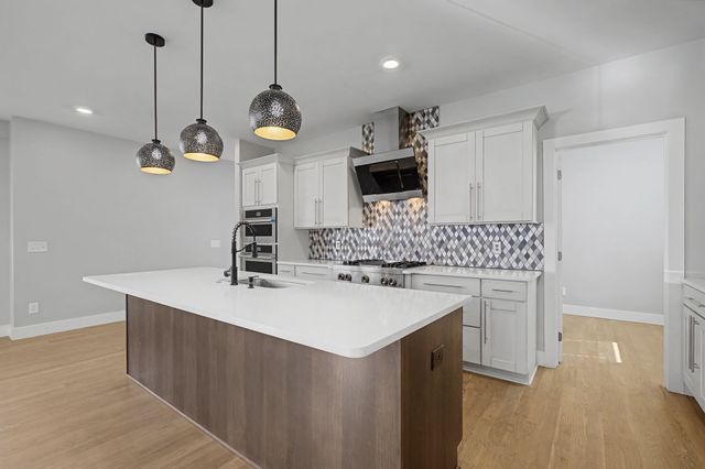 405 30th St, Old Hickory, TN 37138