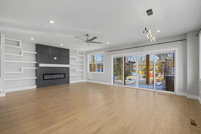 405 30th St, Old Hickory, TN 37138