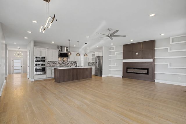 405 30th St, Old Hickory, TN 37138