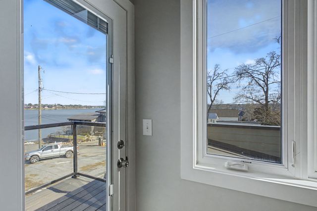 405 30th St, Old Hickory, TN 37138