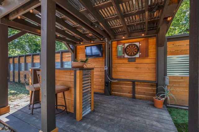 405 30th St, Old Hickory, TN 37138