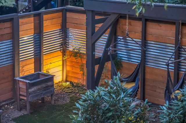 405 30th St, Old Hickory, TN 37138