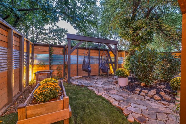 405 30th St, Old Hickory, TN 37138