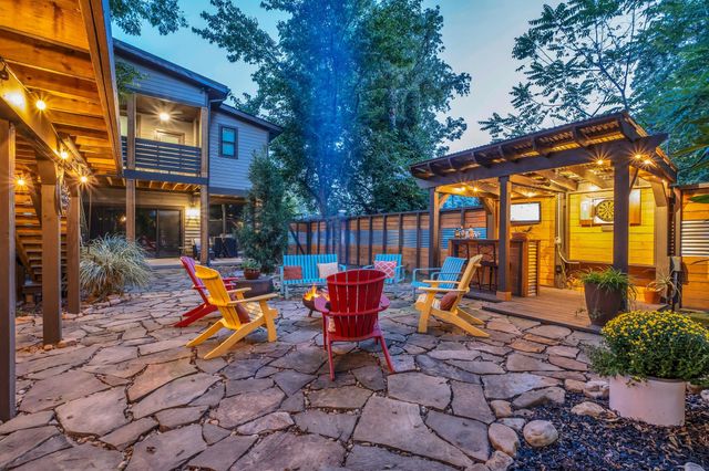 405 30th St, Old Hickory, TN 37138