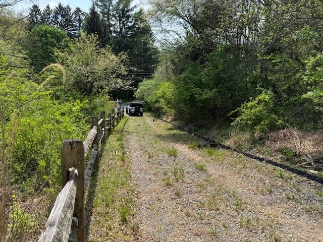 55 Dietrich, Fox Chapel, PA 15238