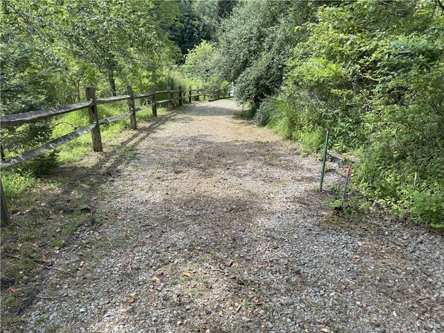 55 Dietrich, Fox Chapel, PA 15238