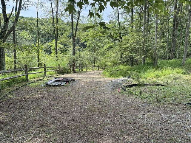 55 Dietrich, Fox Chapel, PA 15238