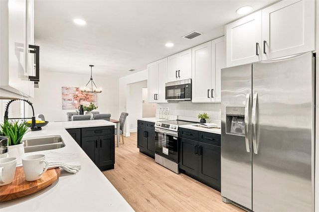 6743 16TH AVENUE N, St Petersburg, FL 33710
