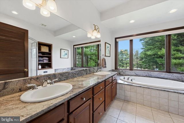 834 NEWHALL RD, Kennett Square, PA 19348