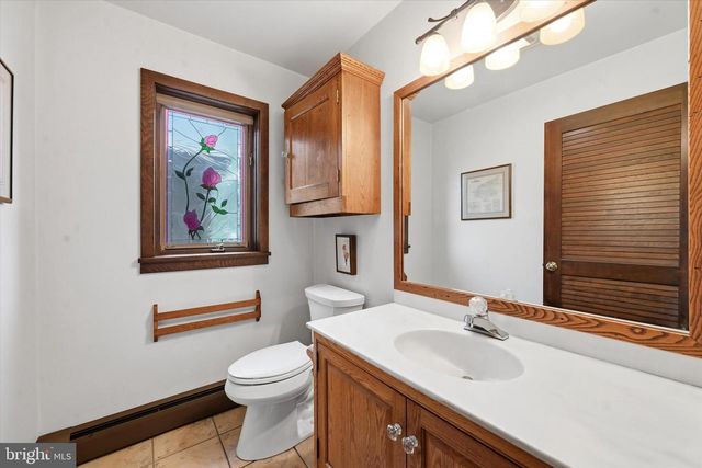 834 NEWHALL RD, Kennett Square, PA 19348