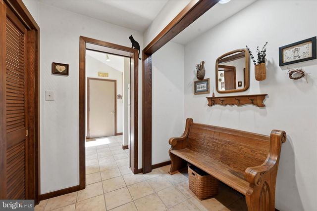 834 NEWHALL RD, Kennett Square, PA 19348