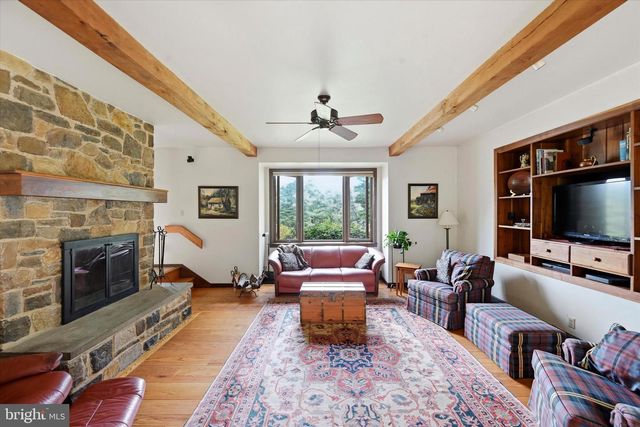 834 NEWHALL RD, Kennett Square, PA 19348