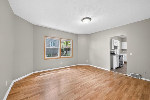3023 Dupont Avenue N, Minneapolis, MN 55411