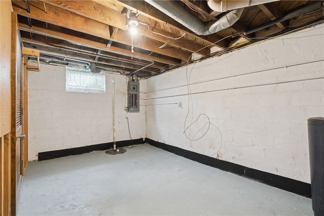 4021 10th Street, Marion, IA 52302
