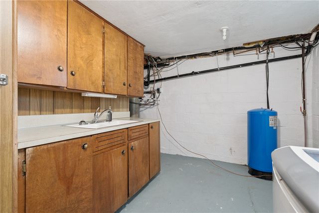 4021 10th Street, Marion, IA 52302