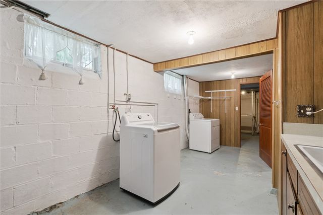 4021 10th Street, Marion, IA 52302