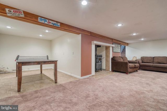 861 W FOXCROFT DR, Camp Hill, PA 17011