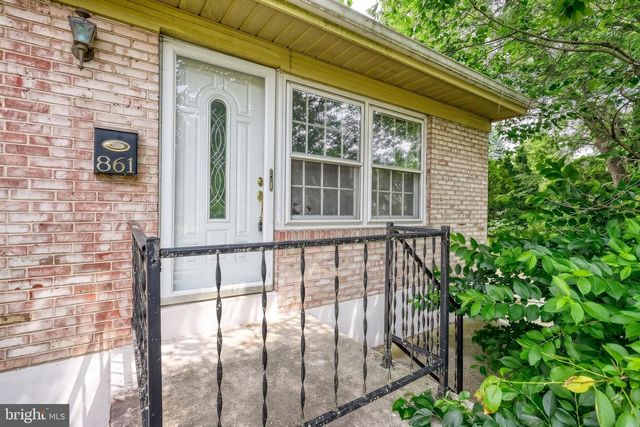 861 W FOXCROFT DR, Camp Hill, PA 17011