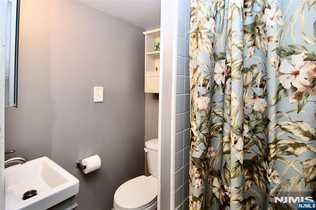 32-06 Norwood Drive, Fair Lawn, NJ 07410
