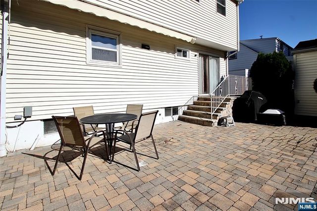 32-06 Norwood Drive, Fair Lawn, NJ 07410