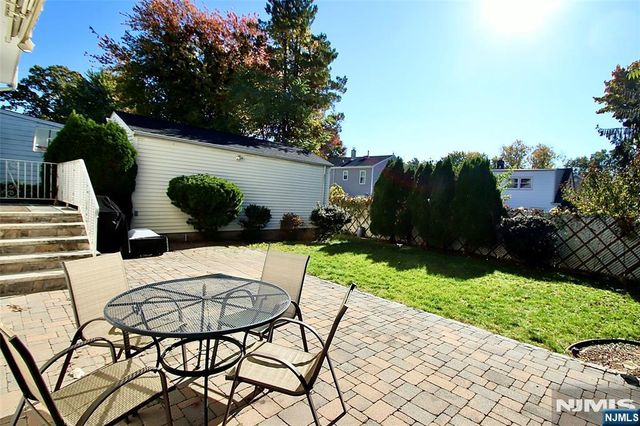 32-06 Norwood Drive, Fair Lawn, NJ 07410