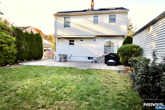 32-06 Norwood Drive, Fair Lawn, NJ 07410