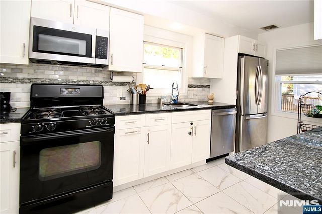 32-06 Norwood Drive, Fair Lawn, NJ 07410