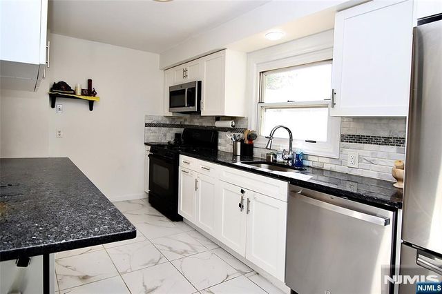 32-06 Norwood Drive, Fair Lawn, NJ 07410
