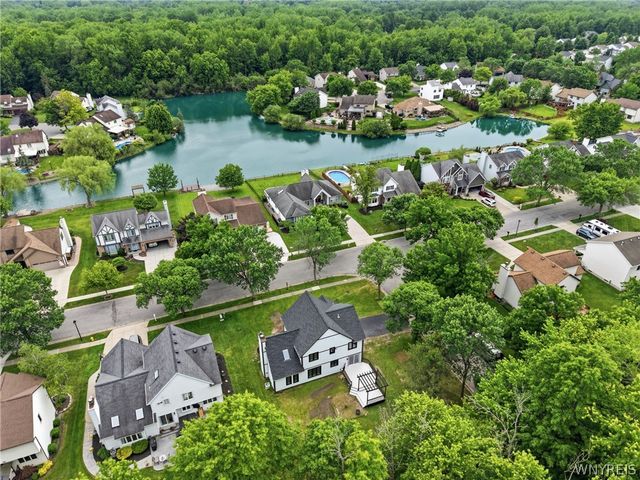 113 Meadow Spring Lane, Amherst, NY 14051