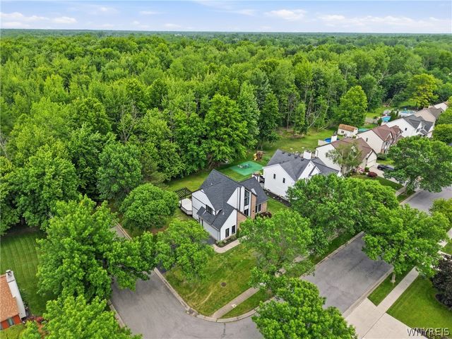 113 Meadow Spring Lane, Amherst, NY 14051