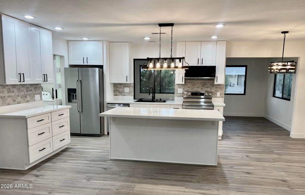 9614 W PINERIDGE Drive, Sun City, AZ 85351 — photo 4
