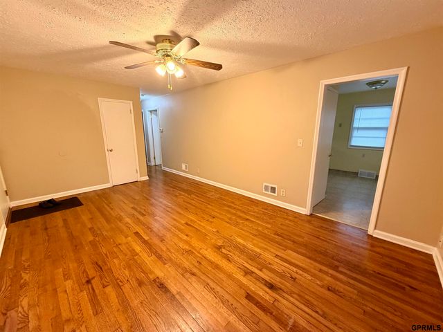 4709 Redick Avenue, Omaha, NE 68152