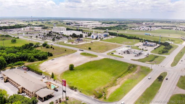 N Rockford Road, Ardmore, OK 73401