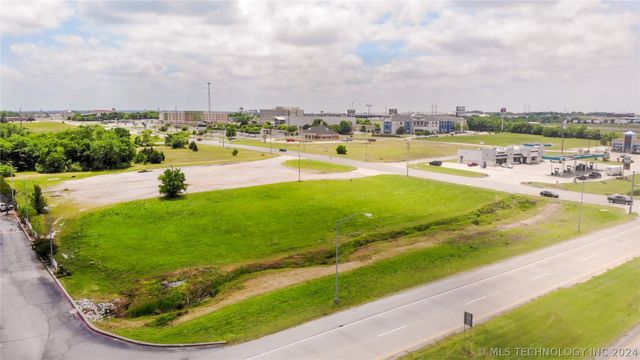 N Rockford Road, Ardmore, OK 73401