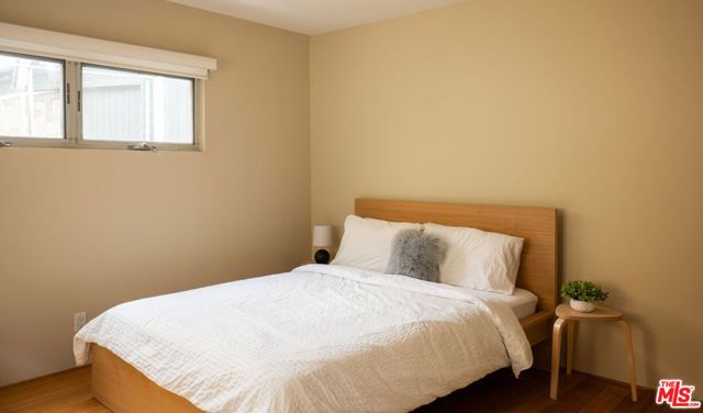 2158 Sunset Plaza Drive, Los Angeles, CA 90069